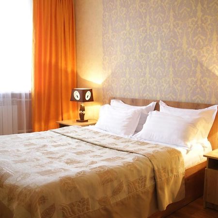 City Hotel Ustʼ-Kamenogorsk Dış mekan fotoğraf