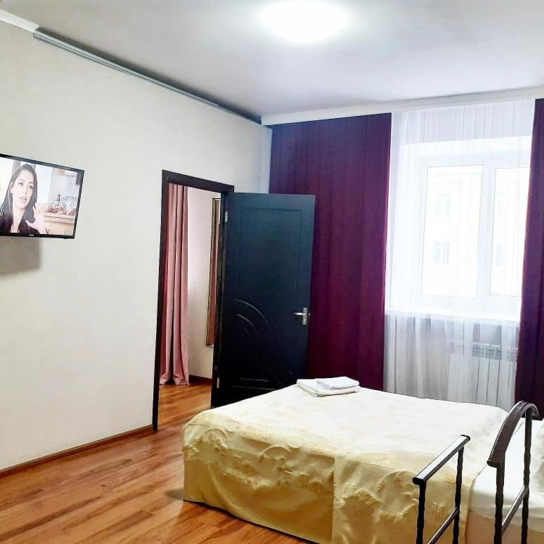 City Hotel Ustʼ-Kamenogorsk Dış mekan fotoğraf