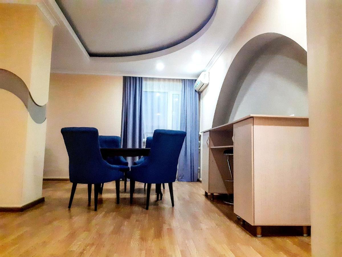City Hotel Ustʼ-Kamenogorsk Dış mekan fotoğraf